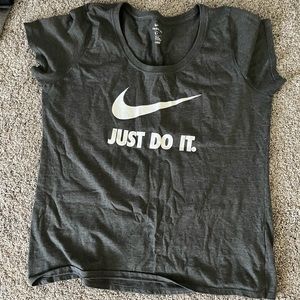 Nike women’s shirt